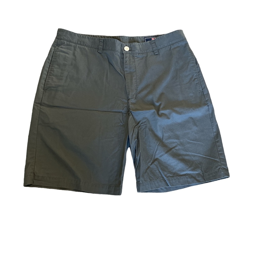 Vineyard Vines gray club short size 36 NWOT